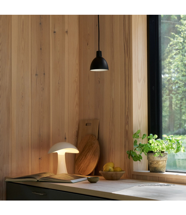 Louis Poulsen  Rumee 220 Portable Lamp