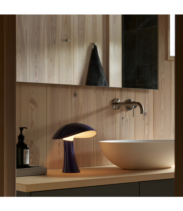 Louis Poulsen  Rumee 220 Portable Lamp