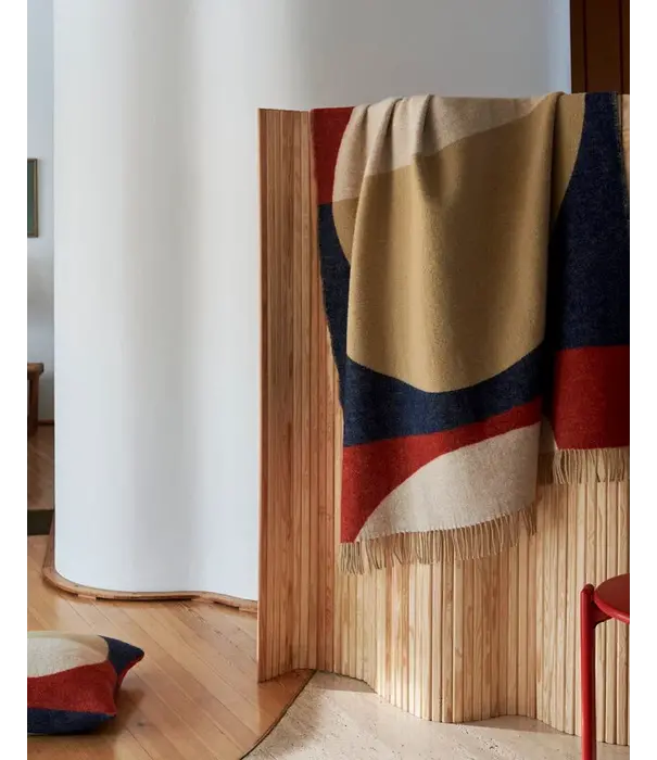 Artek  Artek Screen 100C solid natural lacquered pine