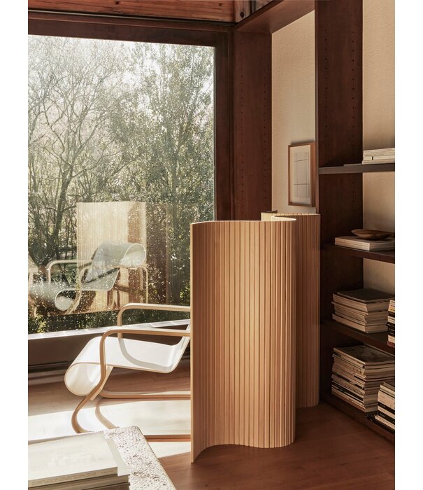 Artek  Screen 100C solid natural lacquered pine