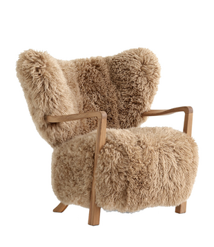 &Tradition Wulff ATD2 Lounge Stoel & Ottoman schapenvel honey