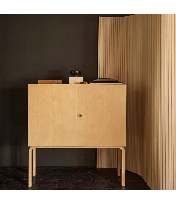 Artek  Artek Aalto Cocktail Cabinet 250, honing gebeitst