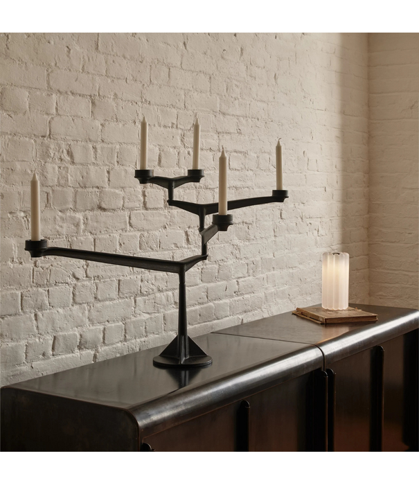 Tom Dixon  Tom Dixon Spin Kandelaar putty grijs beige