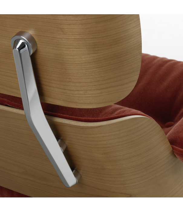 Vitra  Vitra Eames Lounge Chair & Ottoman cherry, Calma brandy, alu polished base