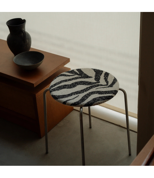 Frama  Frama Petit Rond Kruk, geborsteld RVS - Zebra