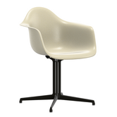 Vitra  Eames DAL Fiberglass Dining Chair w. arm, basic dark base