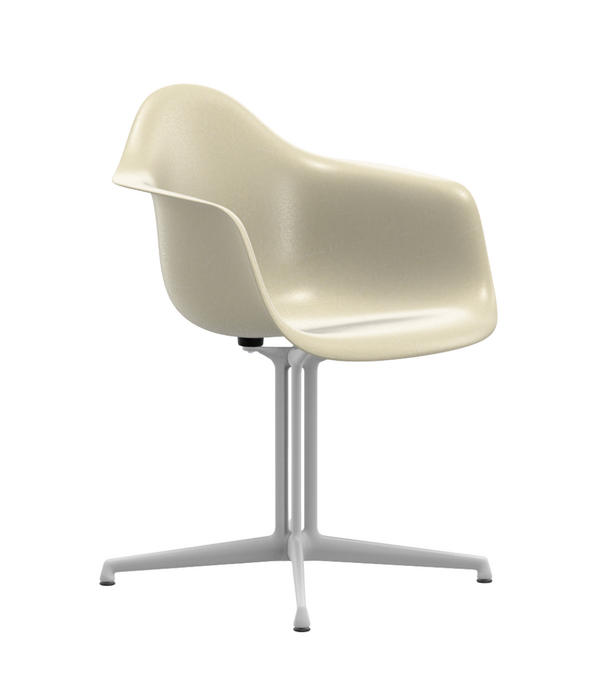 Vitra  Vitra Eames Fiberglass DAL Eetkamerstoel, wit onderstel