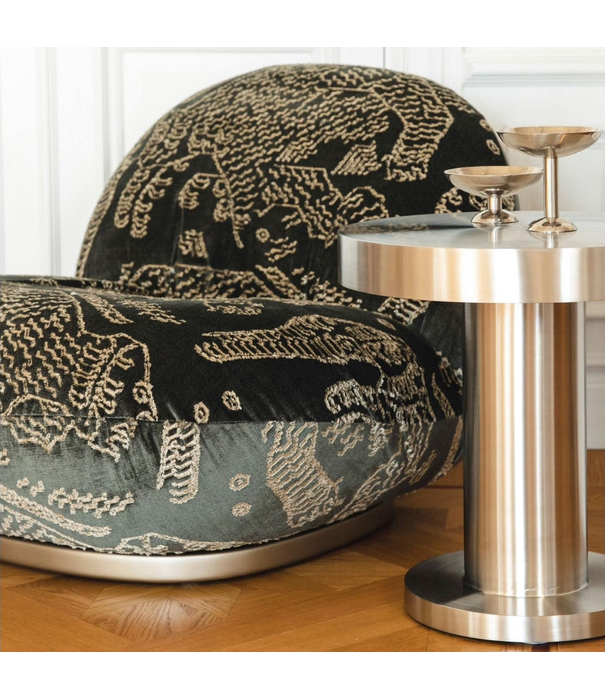 Gubi  Gubi Pacha Lounge Chair Tiger Mountain, fixed pearl gold base