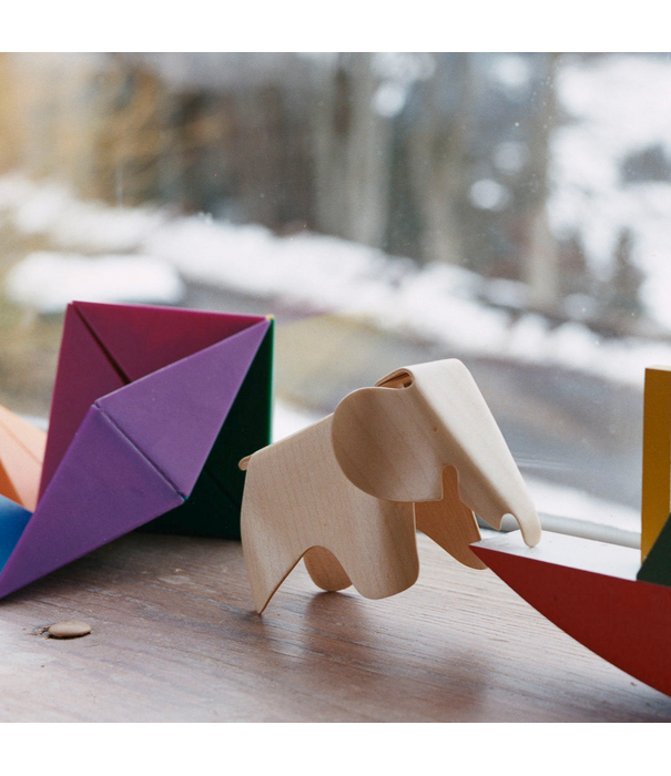 Vitra  Vitra Miniatures Collection Plywood Olifant Natur
