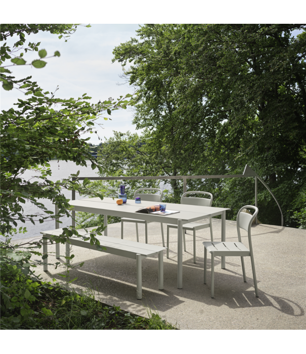 Muuto  Muuto Linear Steel Outdoor Stoel Taupe