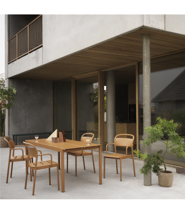 Muuto  Muuto Linear Steel Outdoor Bench Taupe