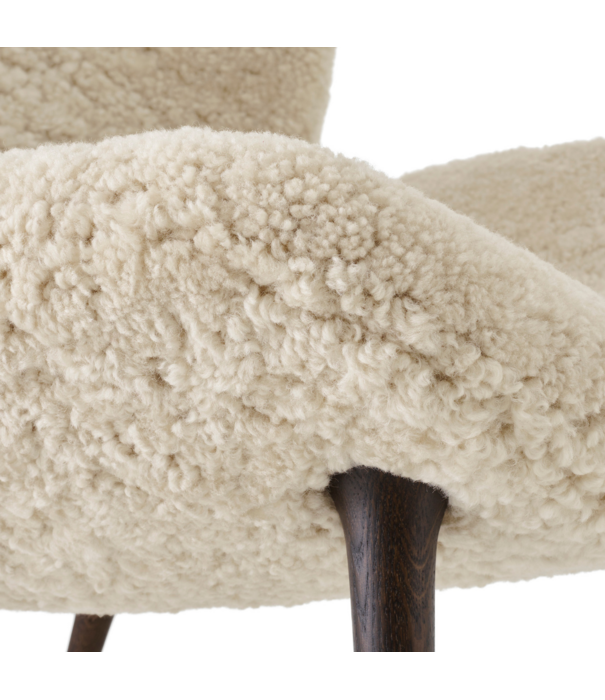 Vipp  Vipp 469 Lodge Low Back Lounge Chair sheepskin