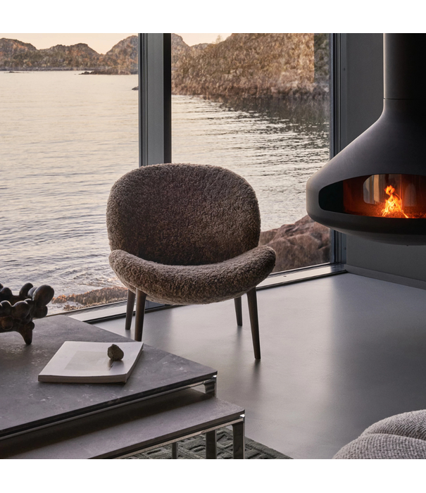 Vipp  Vipp 469 Lodge Low Back Lounge Chair sheepskin