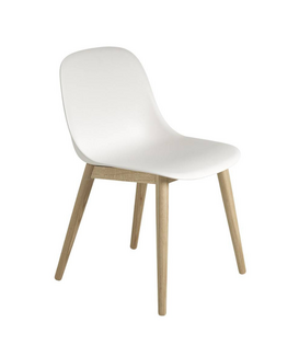 Muuto Fiber Side Stoel houten poten