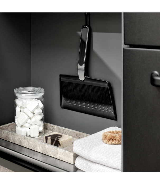 Vipp  Vipp 274 Bezem en Stoffer