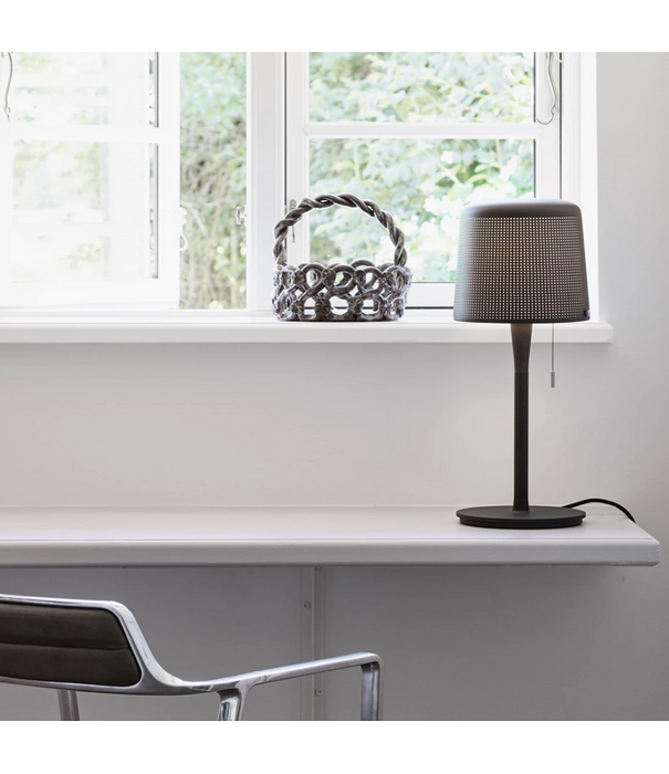 Vipp   530 Table Lamp black