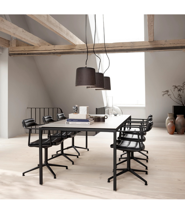 Vipp  Vipp - 971 table medium L200 cm.