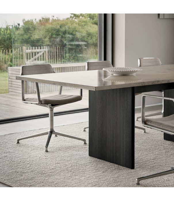 Vipp  Vipp 496 Cabin Square tafel kalksteen top, donker eiken