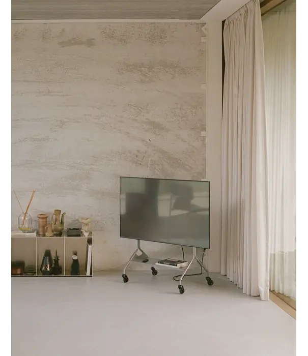 Pedestal Pedestal Moon Raw