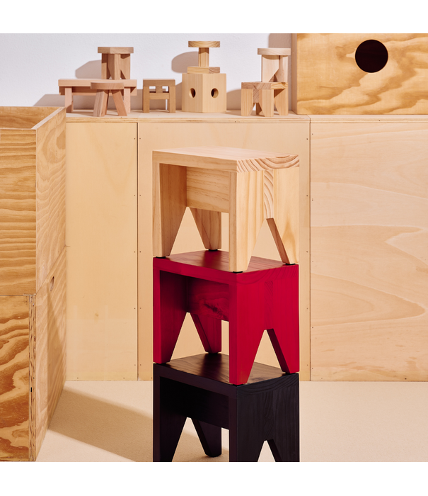 Hay  Hay Manolito Stool