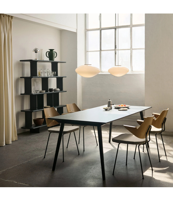 &Tradition &Tradition RFH RD7 armchair beech / walnut, walnut and beech veneer