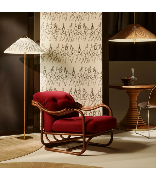 Gubi  Poltrona Tria Lounge Chair dark rattan, Fustagno red 006