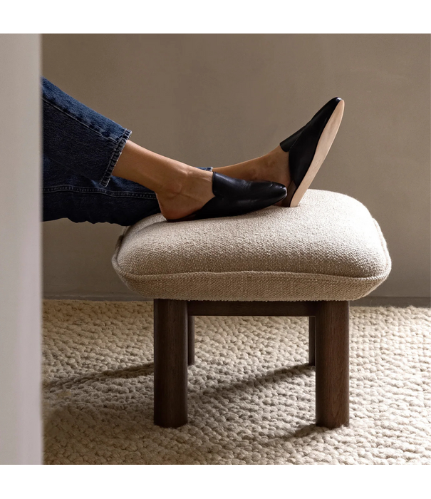 Audo Audo Brasilia Lounge Stoel, lage rug,  schapenvacht nature