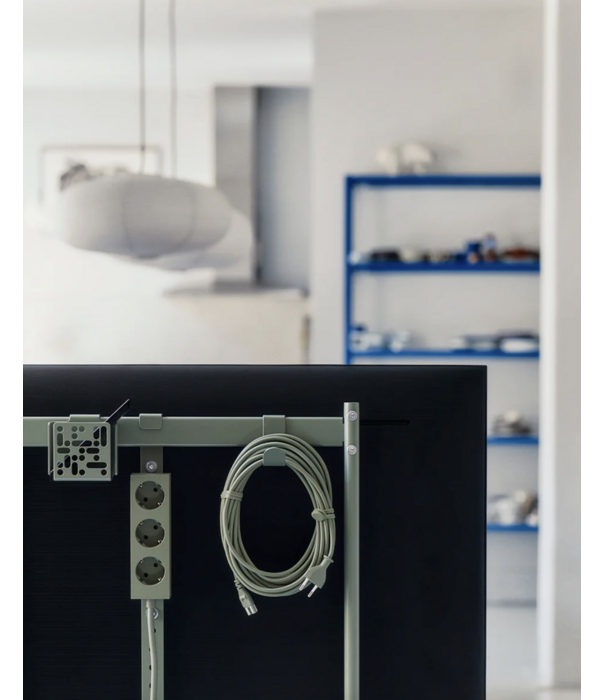 Pedestal Mount Bundle TV installation Set
