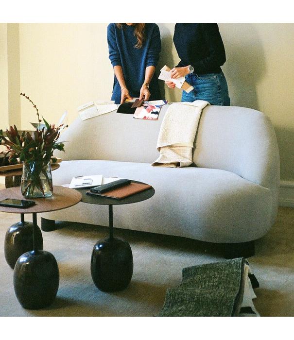 &Tradition &Tradition Margas LC3 2-seater Sofa, fabric Gentle 133