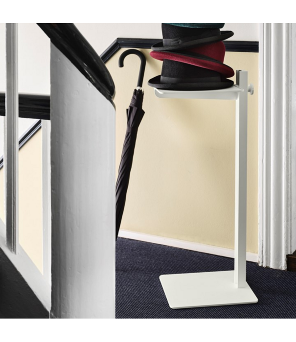 String  Furniture String  Museum side table black