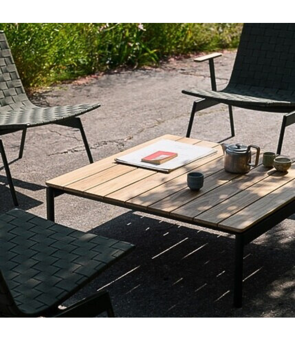 &Tradition Ville AV45 outdoor lounge armchair