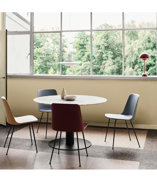 &Tradition Rely HW11 Conference Stoel plastic, zwart swivel voet