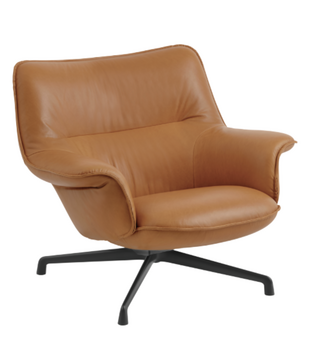 Muuto Doze Lounge Stoel Low Back cognac Refine leer, black swivel