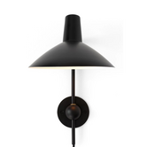 &TraditionHM12 Tripod Wall Light