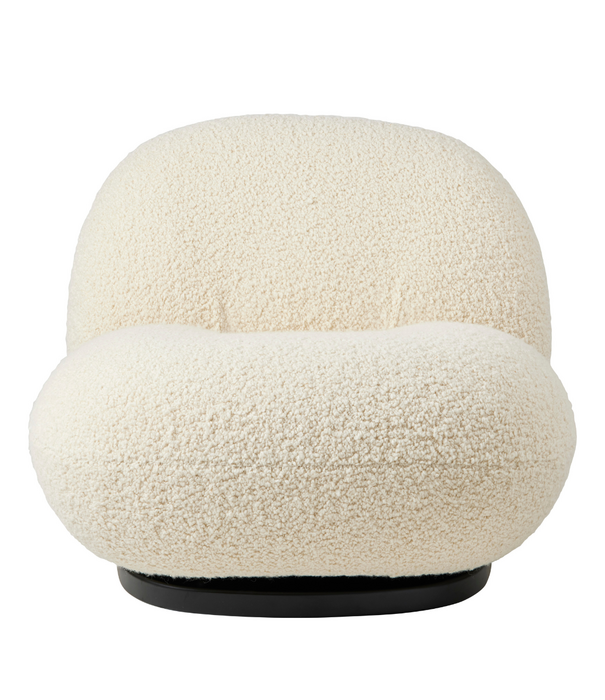 Gubi  Gubi Pacha Lounge Stoel Dedar Artimidor 001 cream, zwart voet