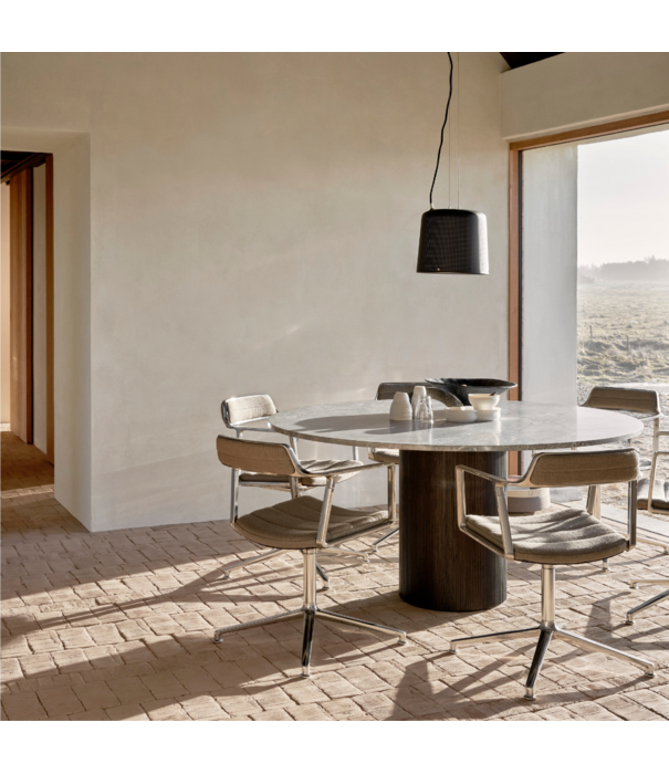 Vipp  Vipp 452 Swivel Chair, castors