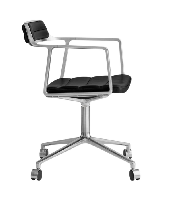 Vipp  Vipp 452 Swivel Chair, castors