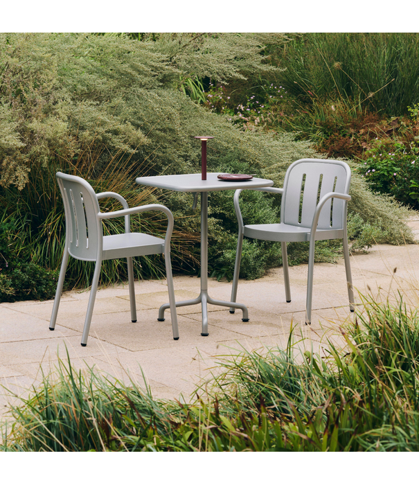 Hay  Hay Host Portable Lamp 300