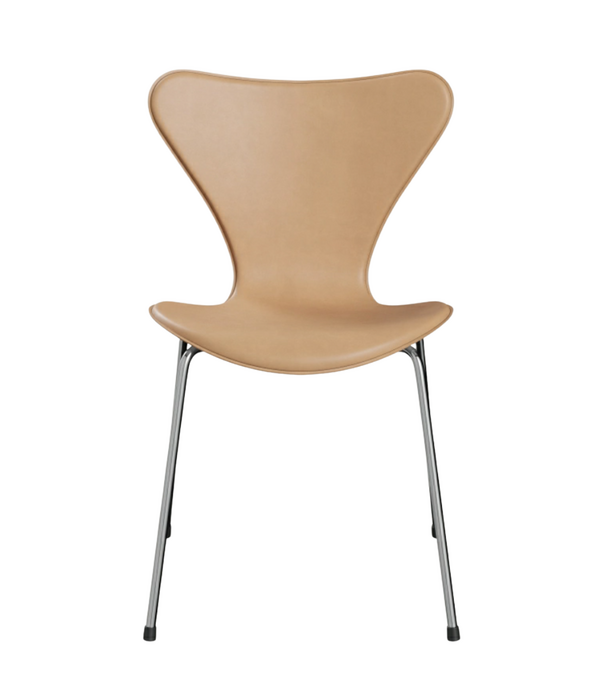 Fritz Hansen Fritz Hansen Series 7 edge sewn warm ecru harness leather, chrome legs