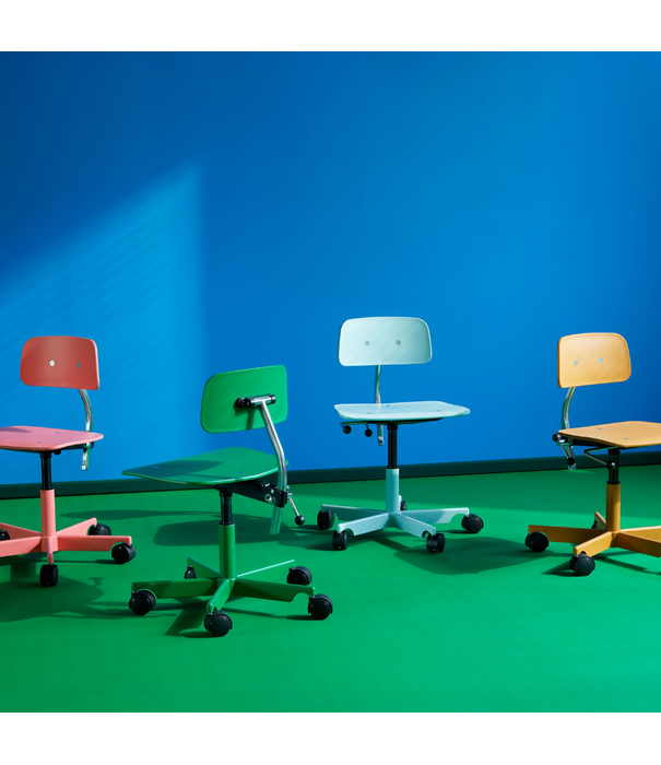 Montana Furniture  Montana - Kevi Kids desk chair, swivel with 5 castors