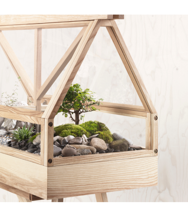 Design House Stockholm  Design House Stockholm Greenhouse donker essen