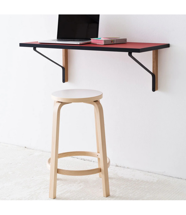 Artek  Artek Aalto Barkruk berken - wit laminaat 64 / 75cm