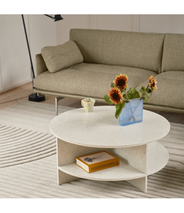 Muuto  Outline Soft 3 seater Sofa Clay 12, aluminium base