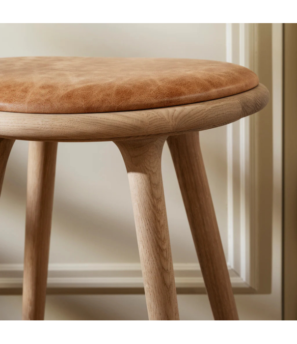 Mater Design  Mater High Stool Barkruk zwart eiken, zwart leer 69cm - Copy