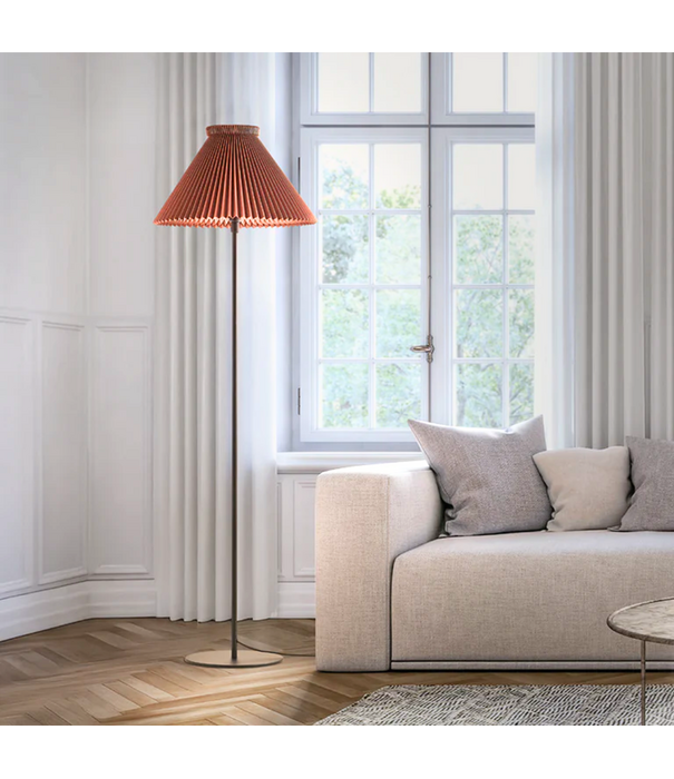 Le klint  Model 334 Vloerlamp
