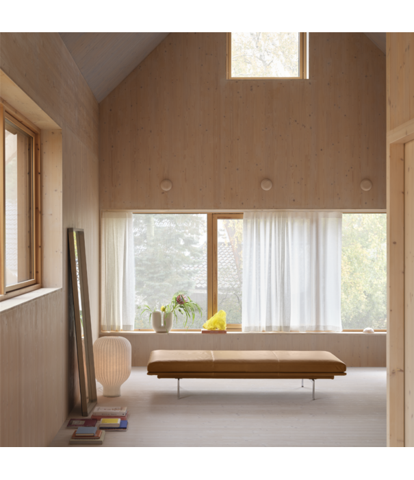 Muuto Outline 3,5-zits Bank Fiord 151, voet zwart