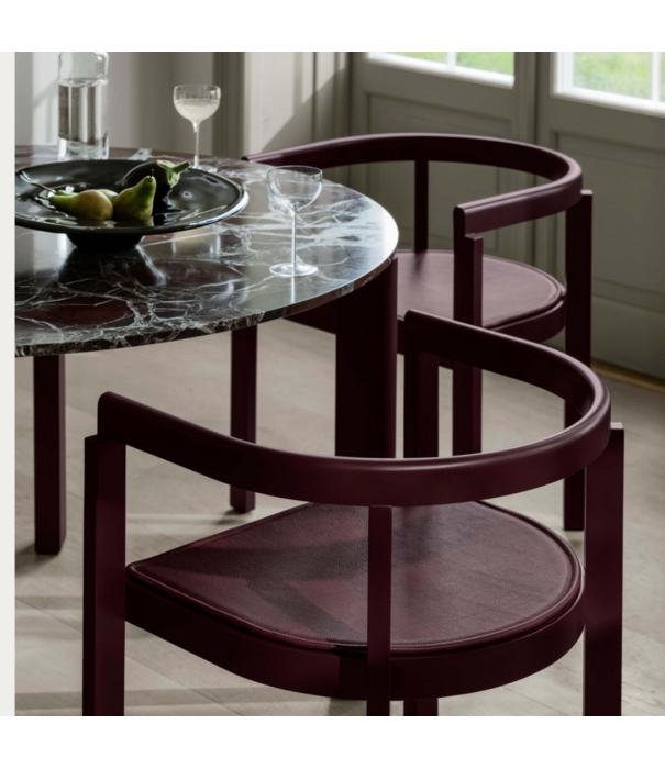 Fritz Hansen Fritz Hansen After dining table MA410 ash Ø120