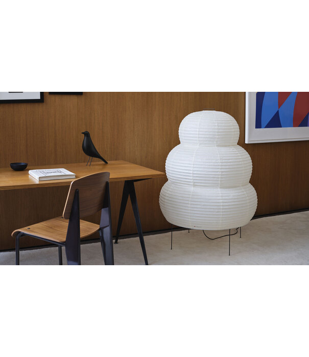 Vitra  Vitra Eames House Bird walnut dark, oiled