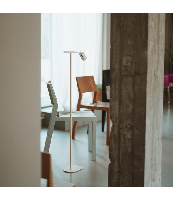 Tonone  Tonone One  Floor Straight Vloerlamp