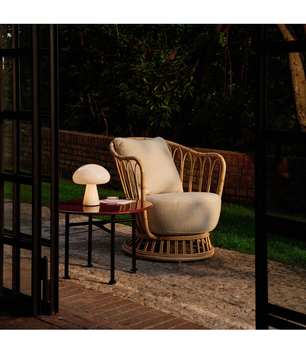 Gubi   Grace Outdoor Lounge Stoel natural - Plutarco 158